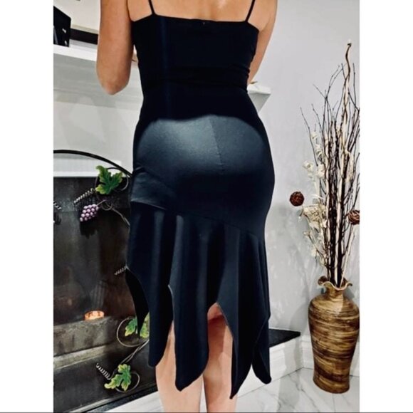 LE CHATEAU Black Ruffled Grunge Gothic Style Pleated Dress - Picture 9 of 13